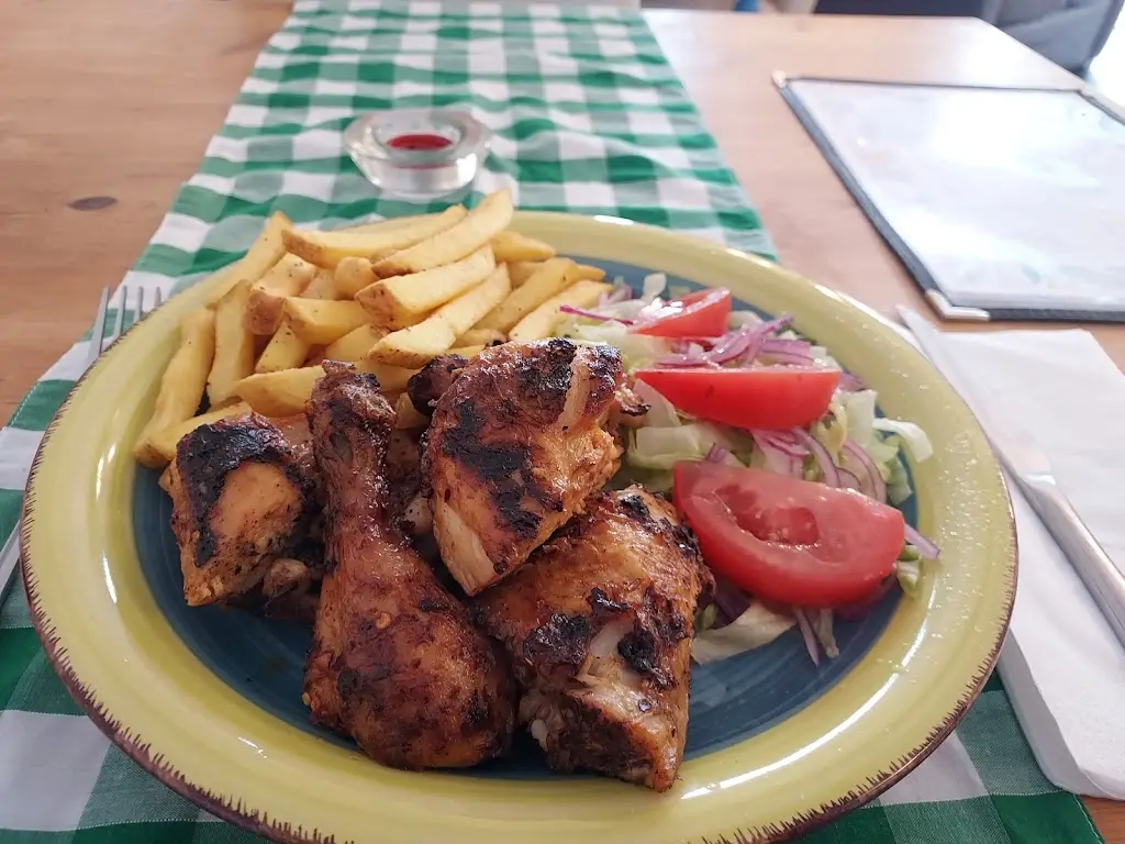 Nick W_Azura Tapas & Cocktails_Axminster_review