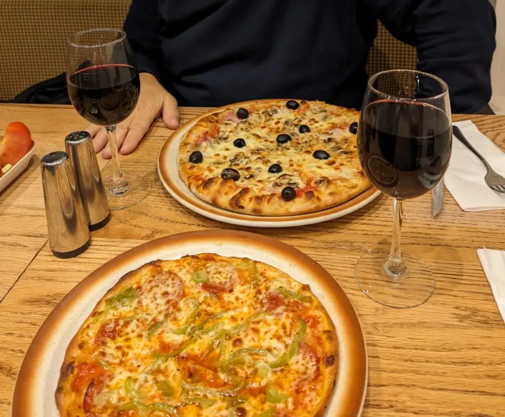 Menu_La Caverna Pizzeria Restaurant_Enfield Town_image_7