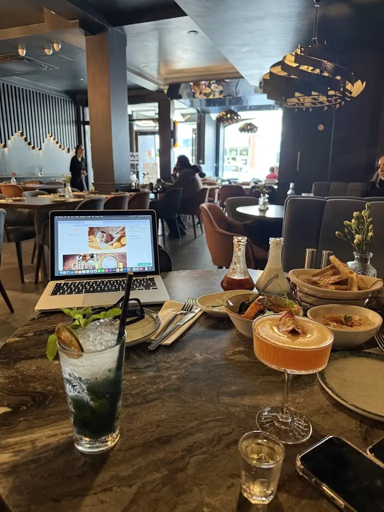 Людмила Цурек_Aksular Enfield Town_Enfield Town_review