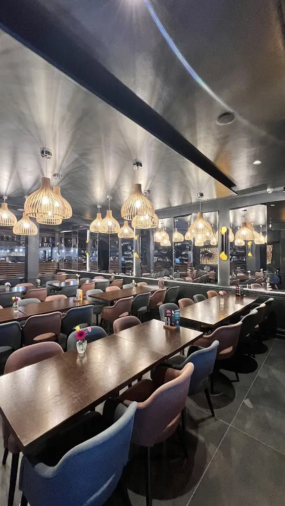 Aksular Enfield Town restaurant in Enfield Town