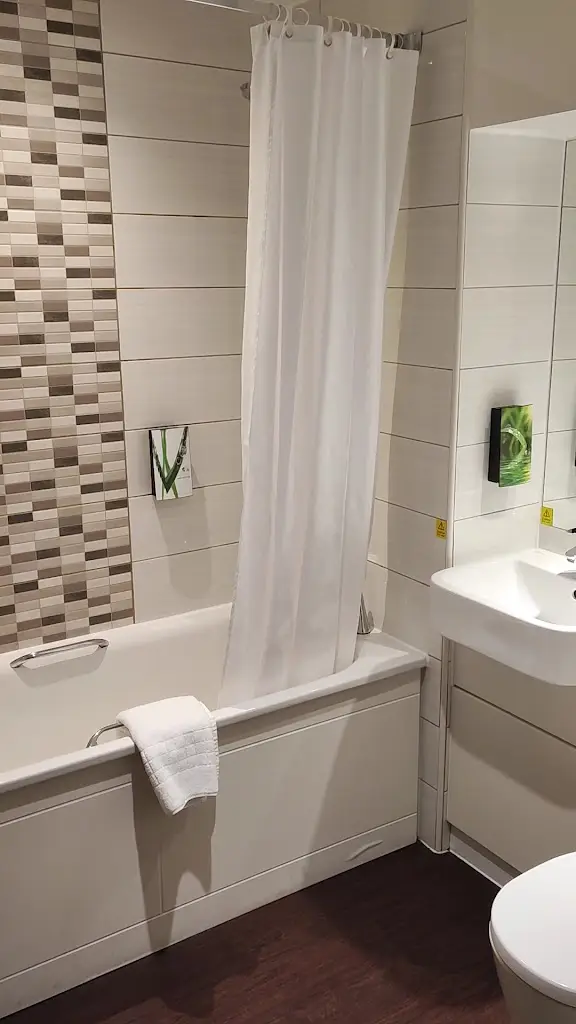 Premier Inn Wells  hotel_Evercreech_slider_image_2