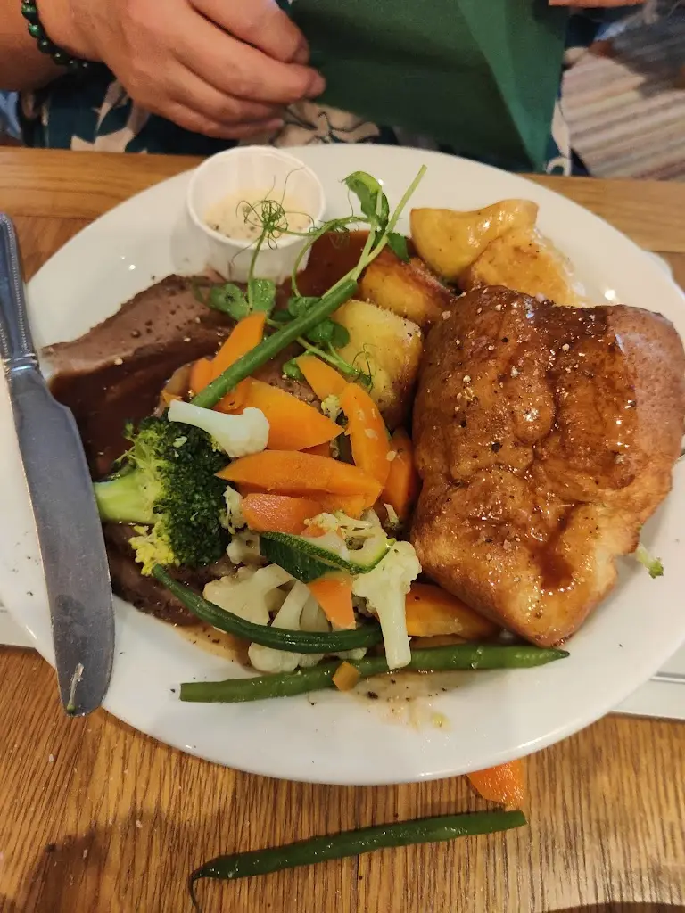 Menü_The Hunters Lodge Inn_Axminster_Bild_6