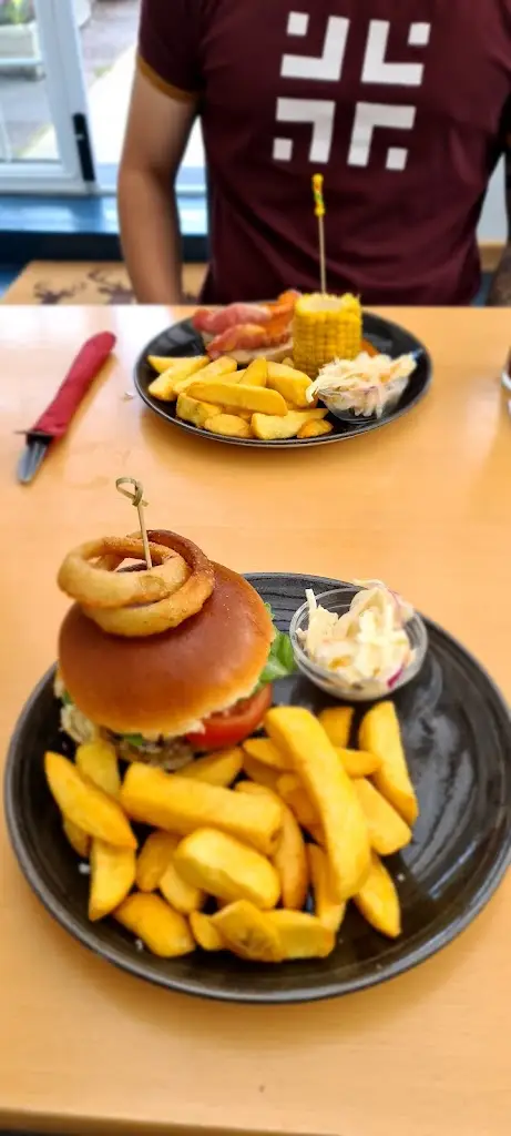 Menü_The Hunters Lodge Inn_Axminster_Bild_9