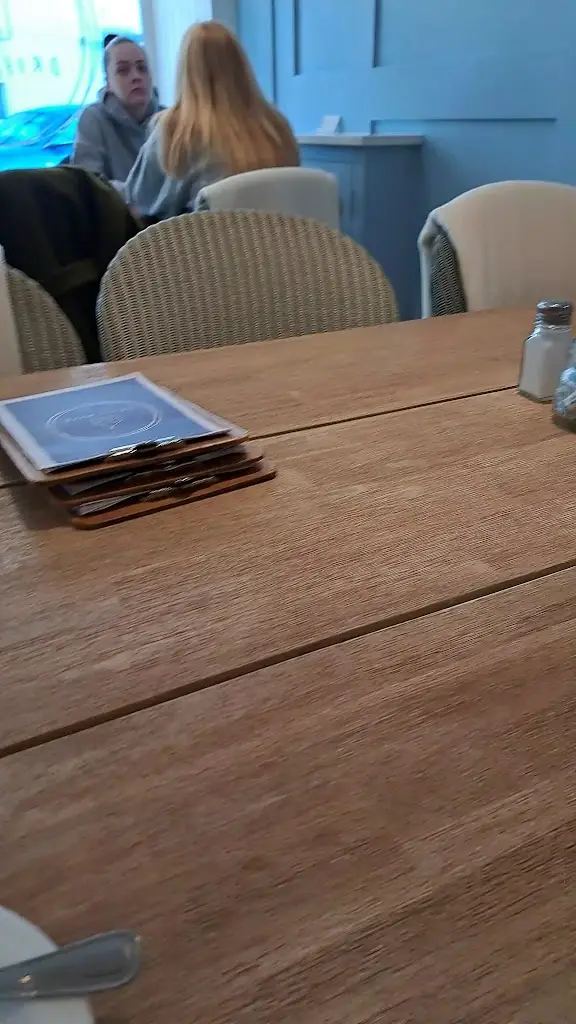 Driftwood Cafe_Emsworth_slider_image_2