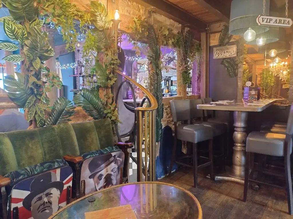 JJ's_Emsworth_slider_image_3