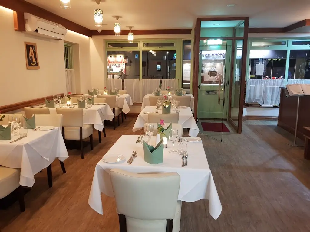 Darbar Restaurant_Emsworth_slider_image_1