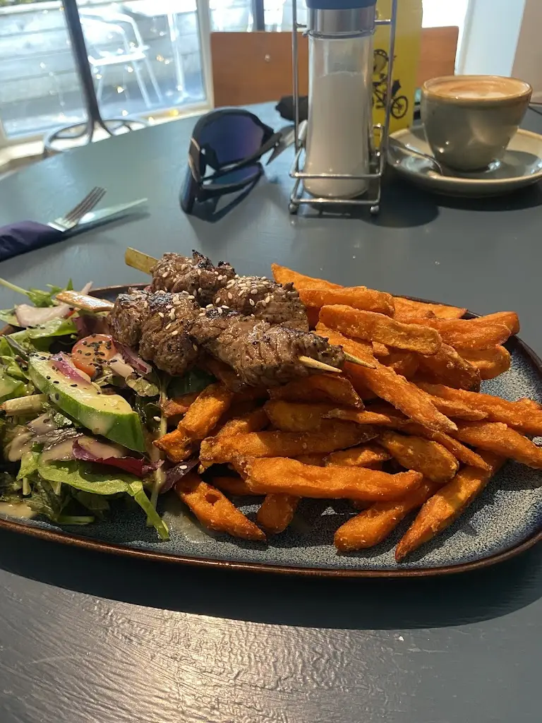 Ro Digne-Malcolm_Clean Eats Kitchen_Embsay_recensione