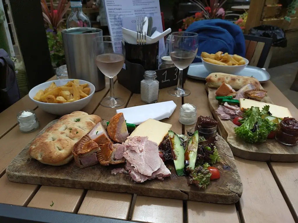 Peter Knock_The Cock & Bottle_Embsay_review