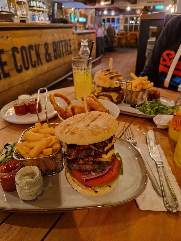 Mica Sheldon_The Cock & Bottle_Embsay_review