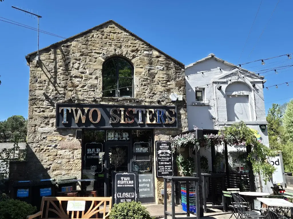 Two Sisters Bar & Kitchen restaurant in Embsay