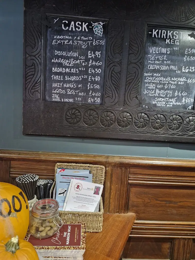 K. Peake_The Narrow Boat_Embsay_review