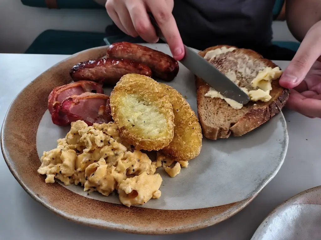 Loraine Hughes_Phoebe's_Embsay_review