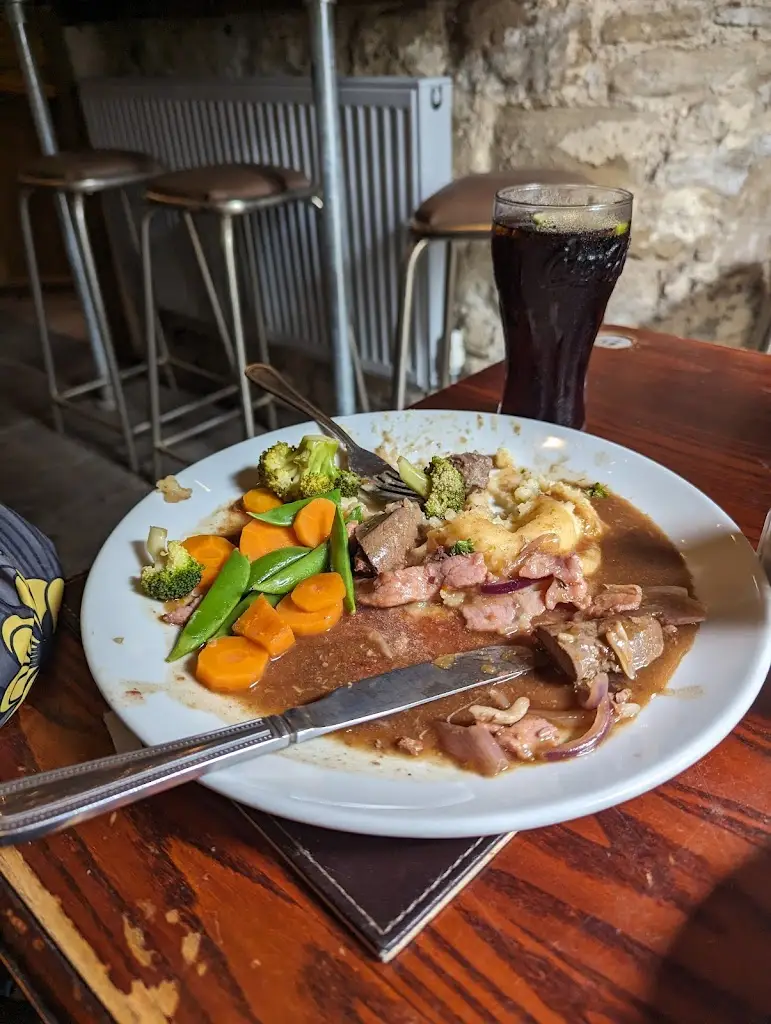 Menu_The Castle Inn_Embsay_image_6