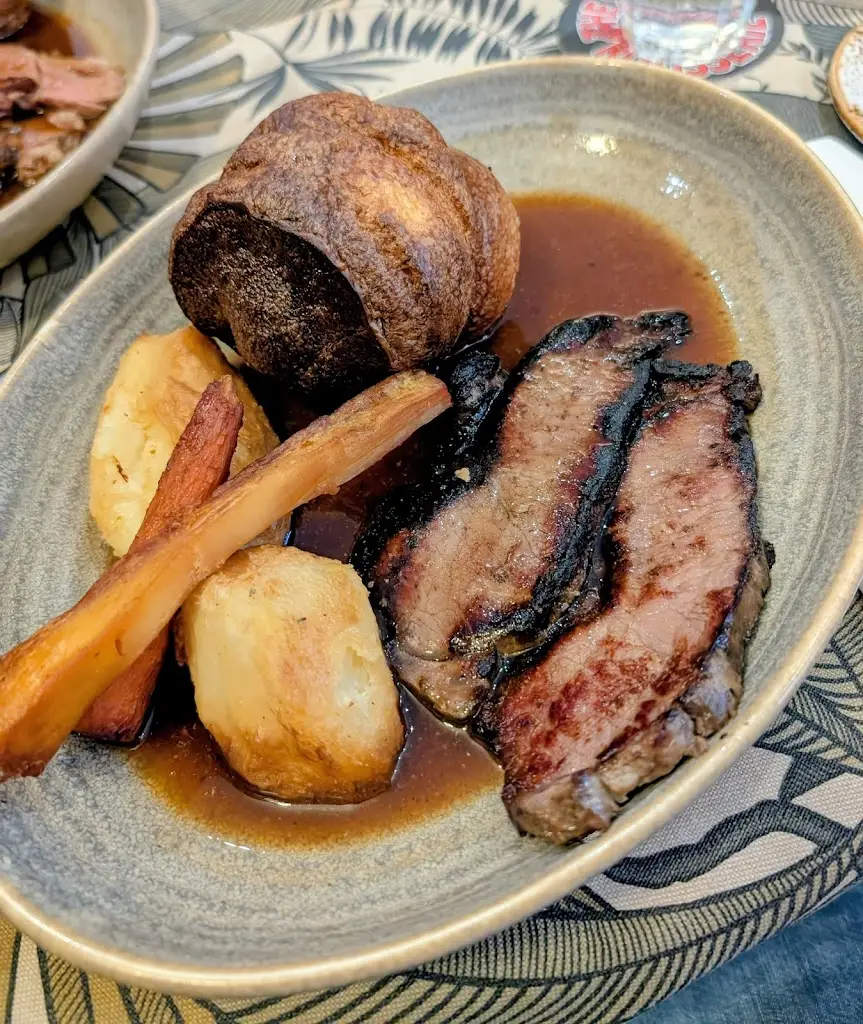 Six Bells_Essendine_slider_image_2