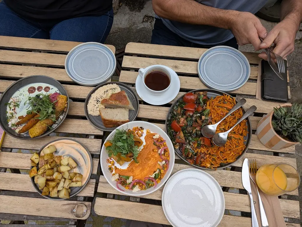 Jim Williams_The Blonde Beet_Essendine_review