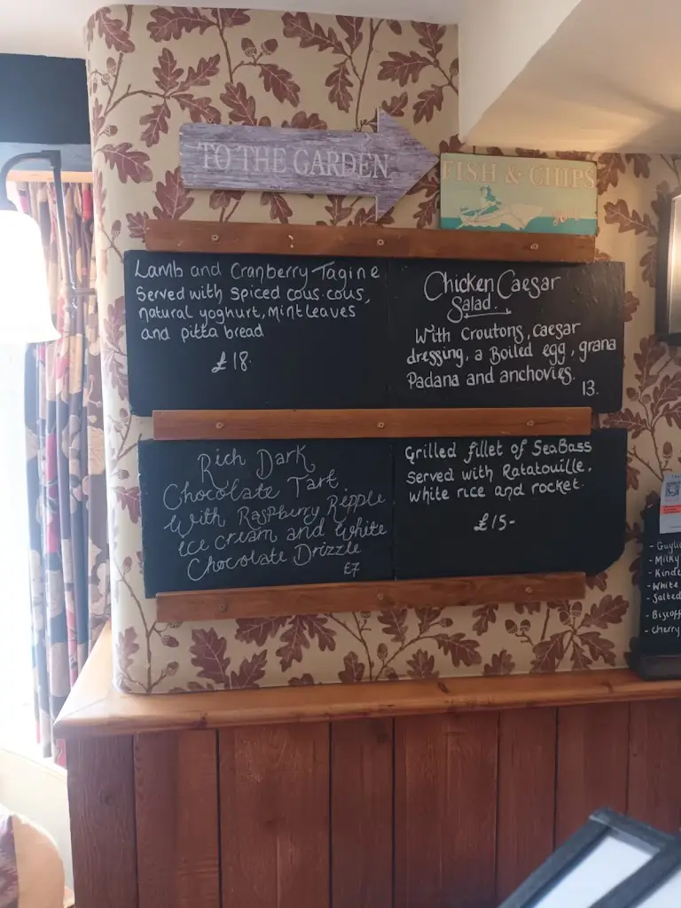 Menu_The White Lion Inn_Essendine_image_1