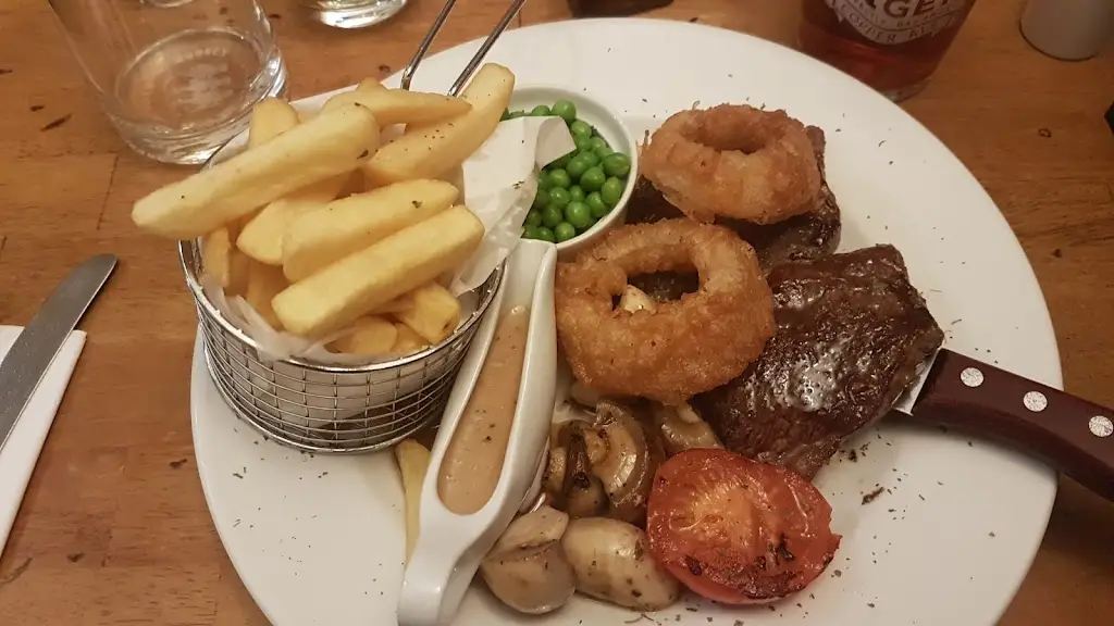 Menu_The White Lion Inn_Essendine_image_9