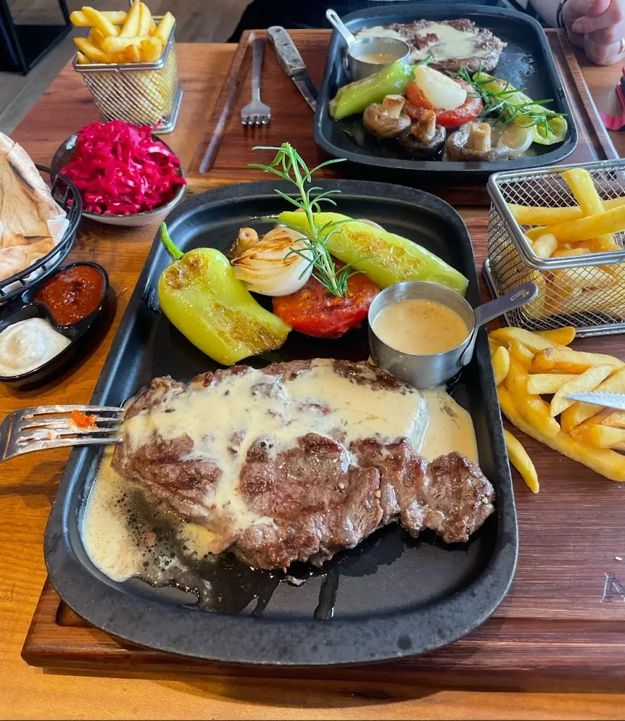 Wim-Bart van der Waals_Alim-Et Larkfield_Aylesford_recensione