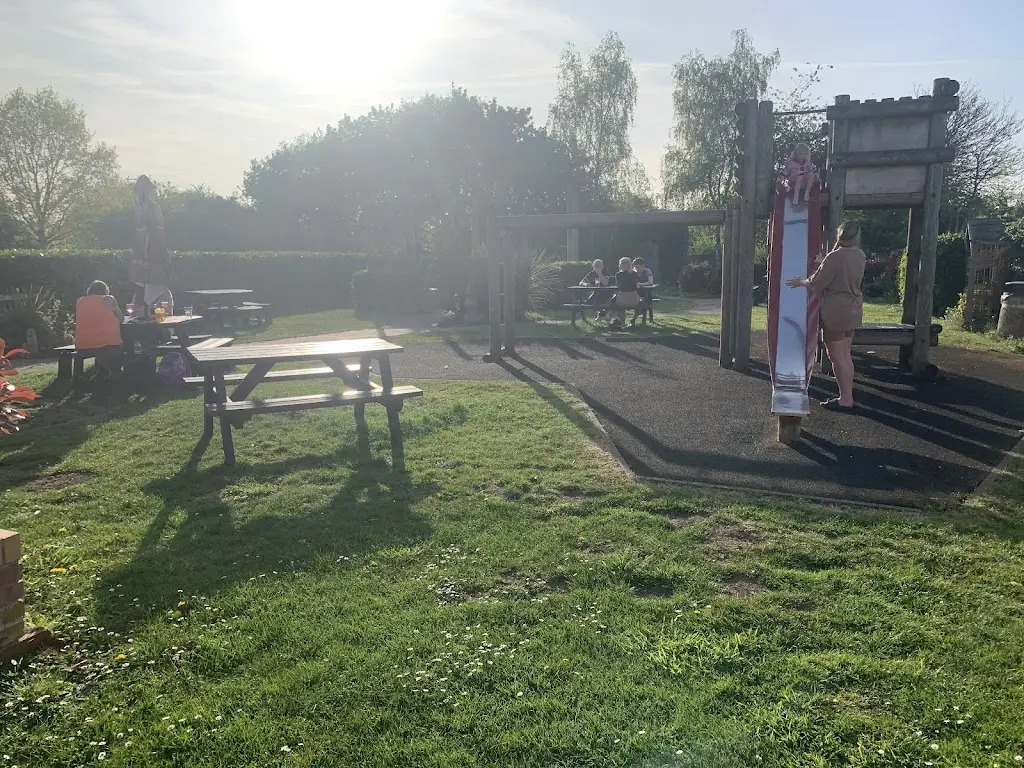 John Boyd_Norton Grange_Evesham_review