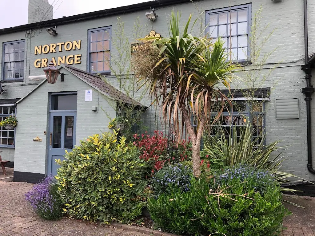 Norton Grange_Evesham_slider_image_1