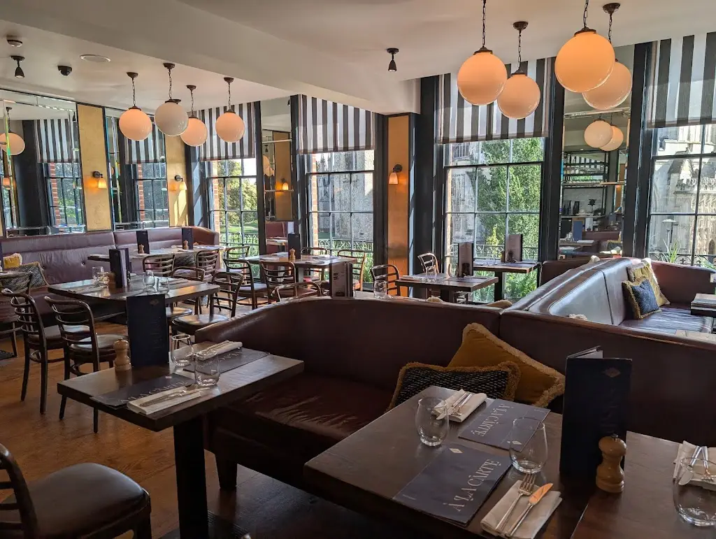 Côte Exeter_Exeter_slider_image_3