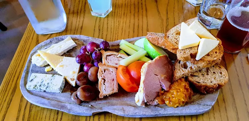 Menu_The Tally Ho_Eversley_image_9