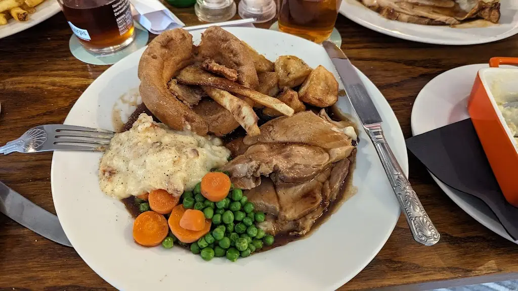 Menu_The Golden Pot_Eversley_image_8