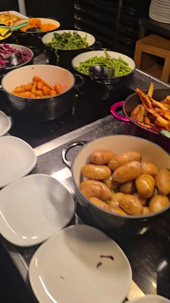 richard amero_The Golden Pot_Eversley_review