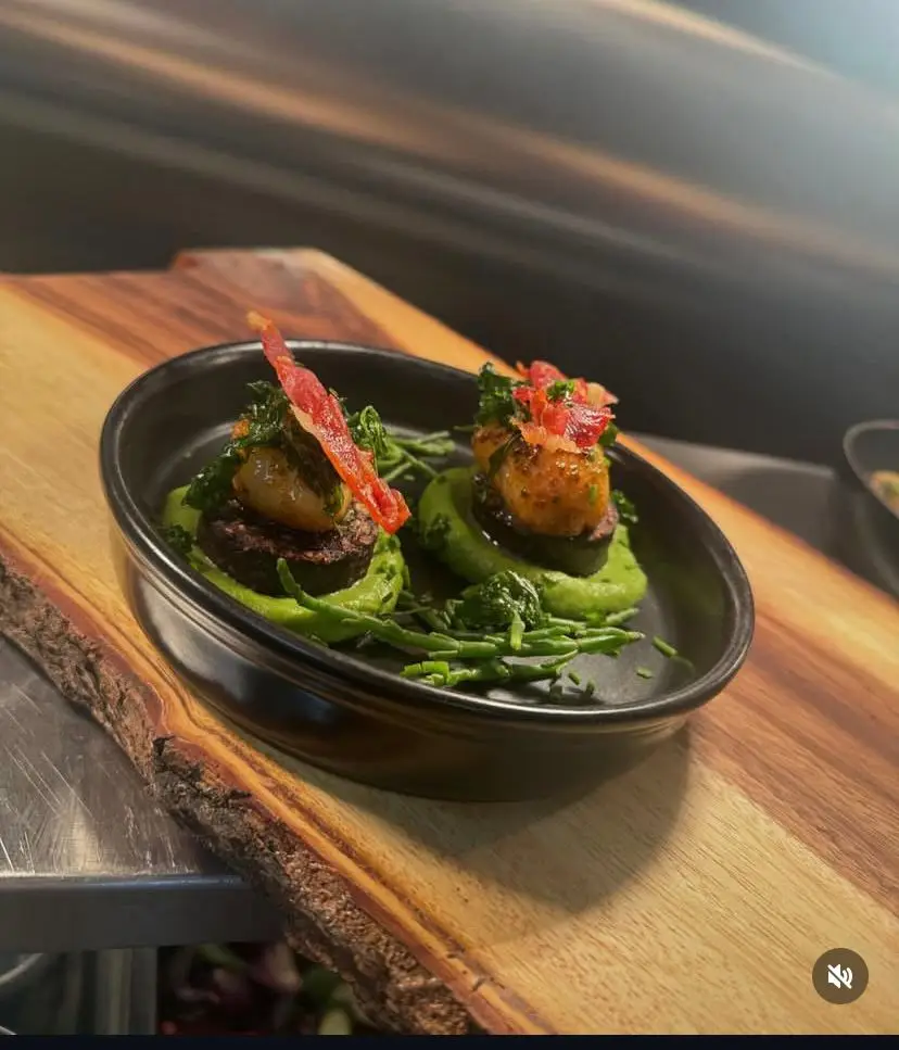 The Golden Pot_Eversley_slider_image_3