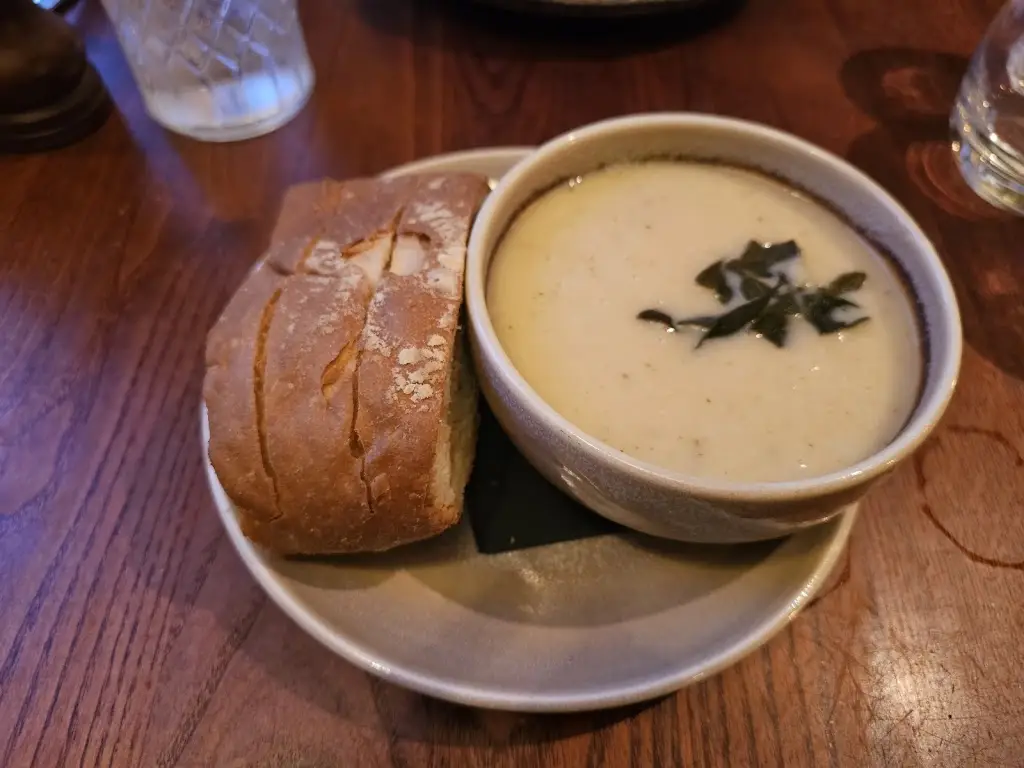 Elli_The Chequers_Eversley_Bewertung