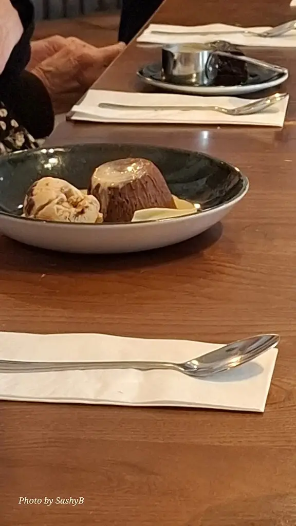 Sasha Boonwaat_The Chequers_Eversley_Bewertung