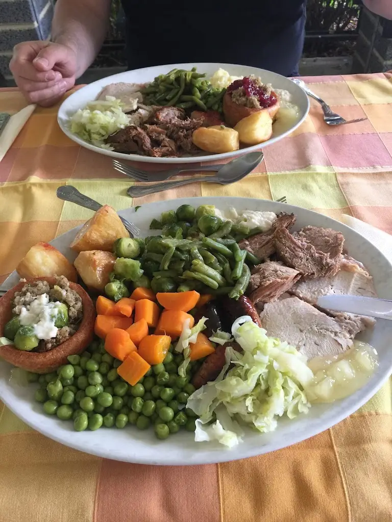 Aikaterini Angelopoulou_The Wheel Inn_Emneth_reseña