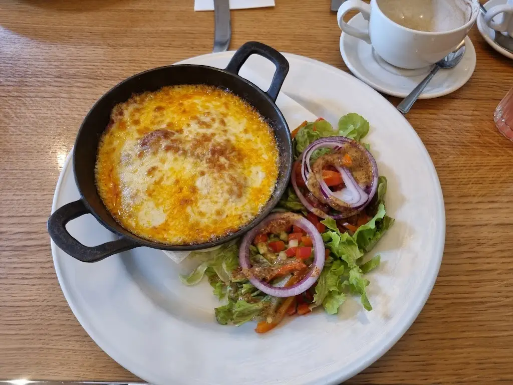 Ozzy Skrzypek_Worzals Bar & Grill_Emneth_recensione