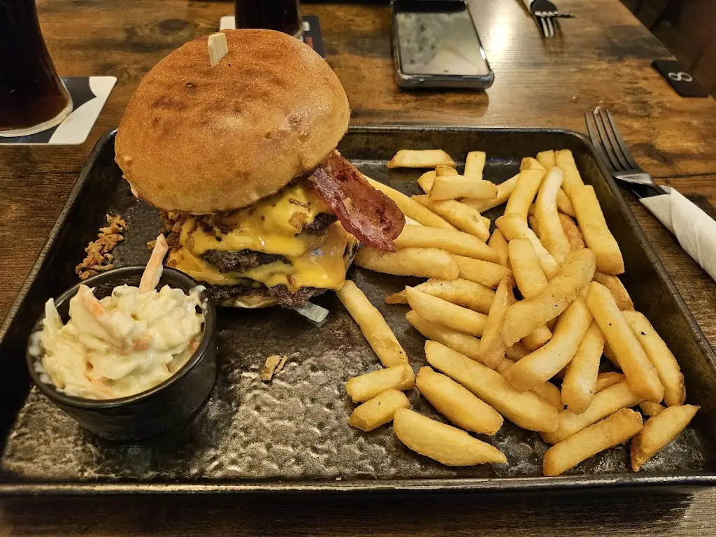 Charlie's_Emneth_slider_image_3