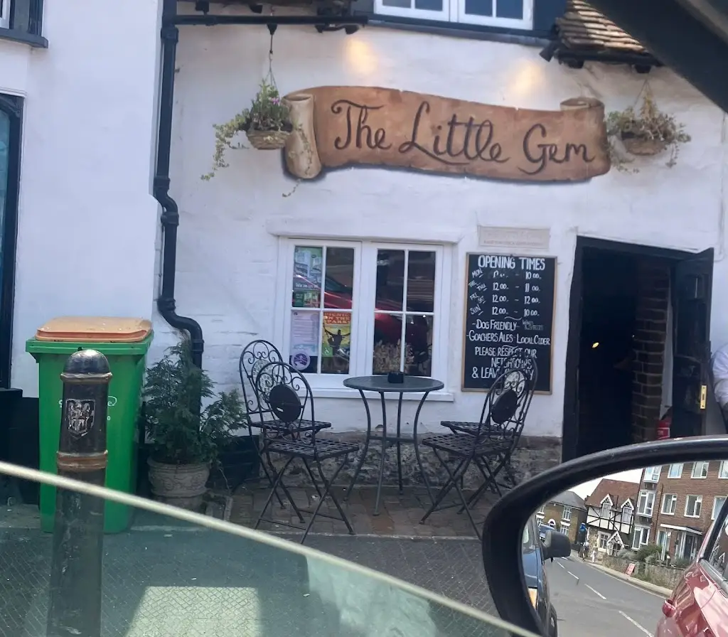 Beata Brzozowska_Little Gem_Aylesford_review