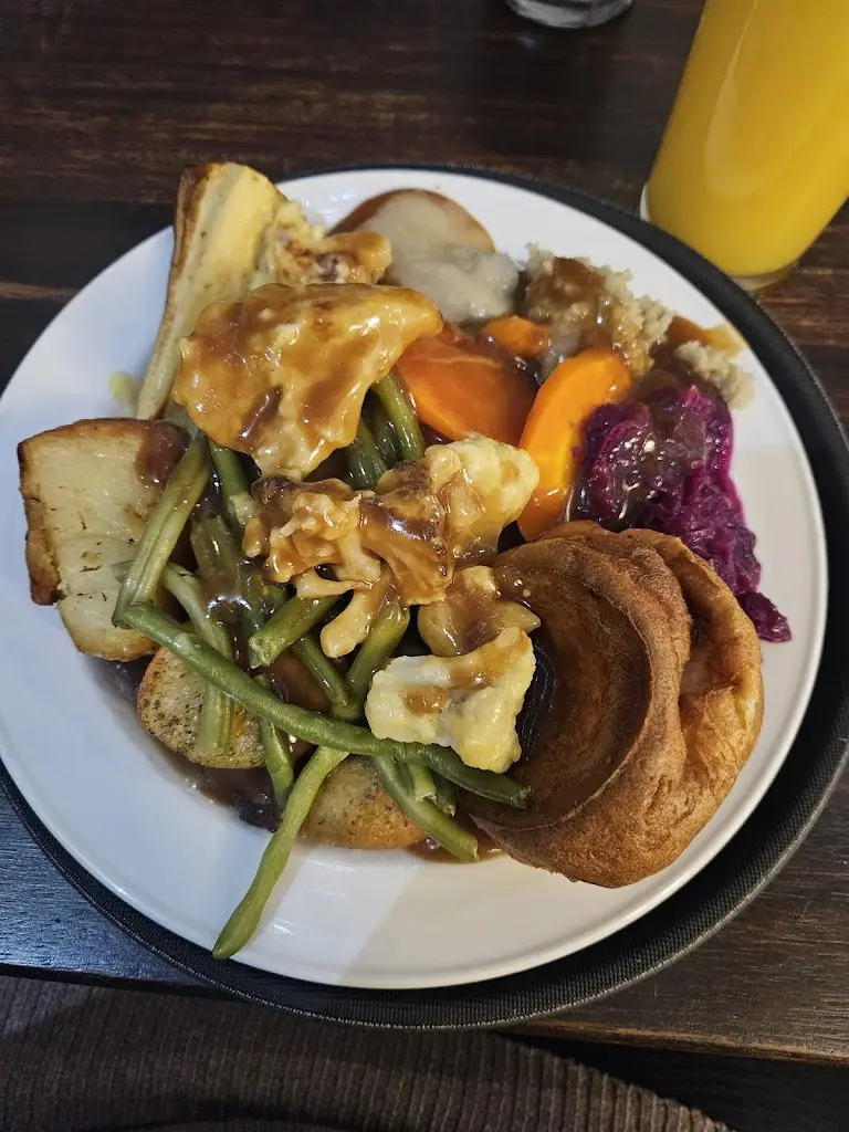 Chrissy Charnock_Swans Nest_Exminster_review