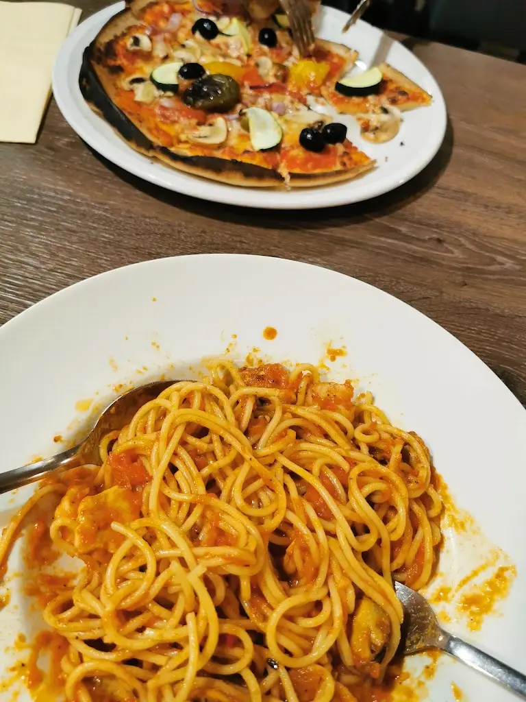Marlyn Raja_Papa Luigi's_Euxton_review