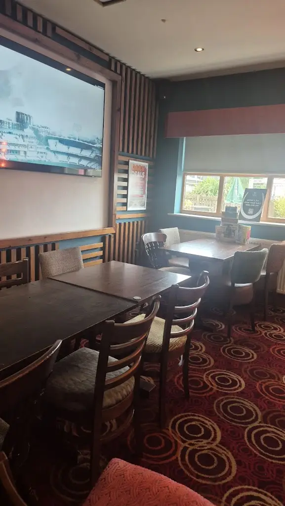 Emma Oconnor_War Horse_Euxton_review