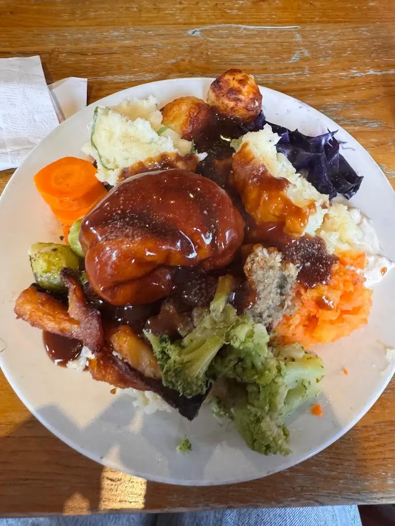 victoria hatton_Cherry Tree Farm - Farmhouse Inns_Etwall_review