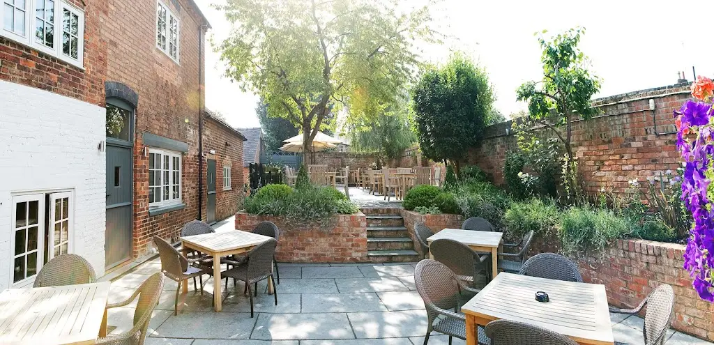 The Boot Inn_Etwall_slider_image_1