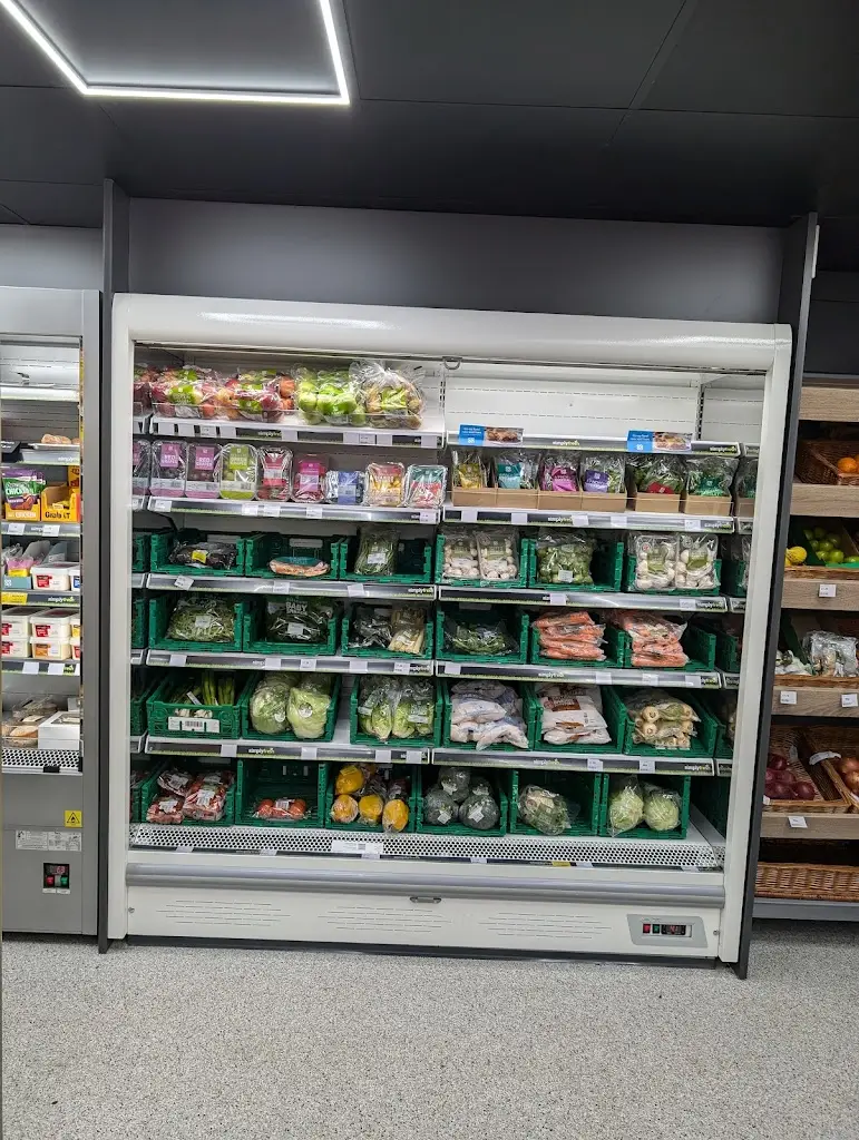 Simply Fresh Etwall & Post Office_Etwall_slider_image_3