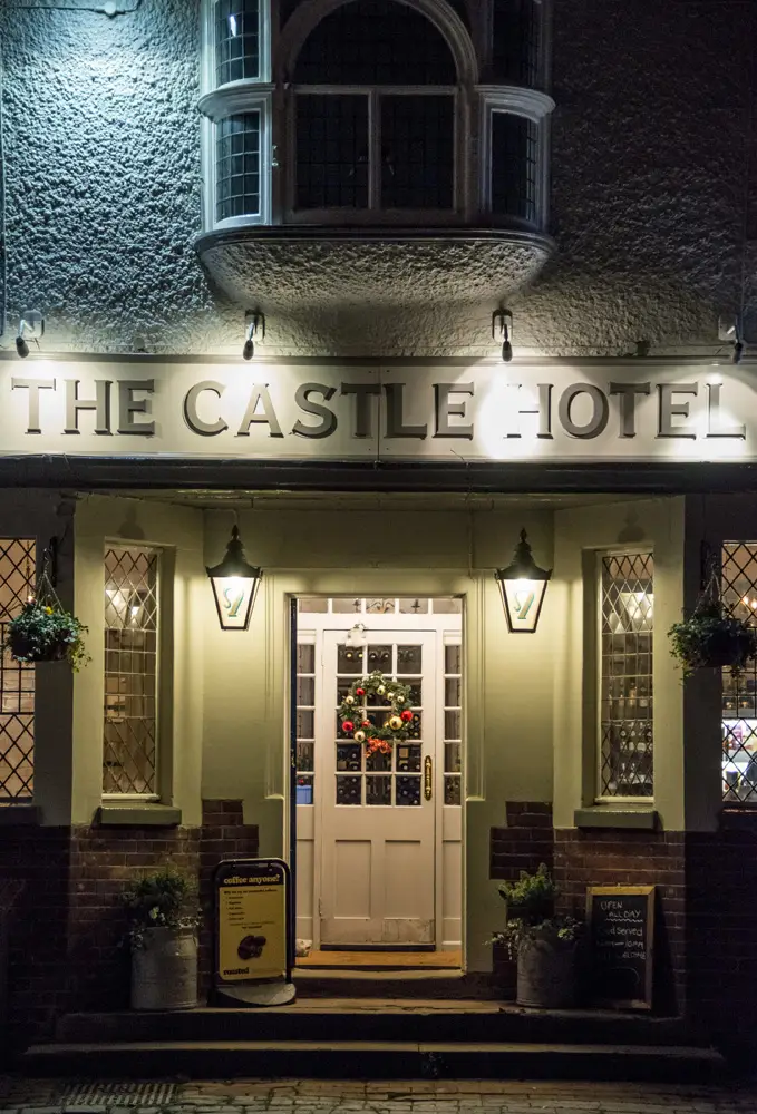 Castle Hotel restaurant in Eynsford