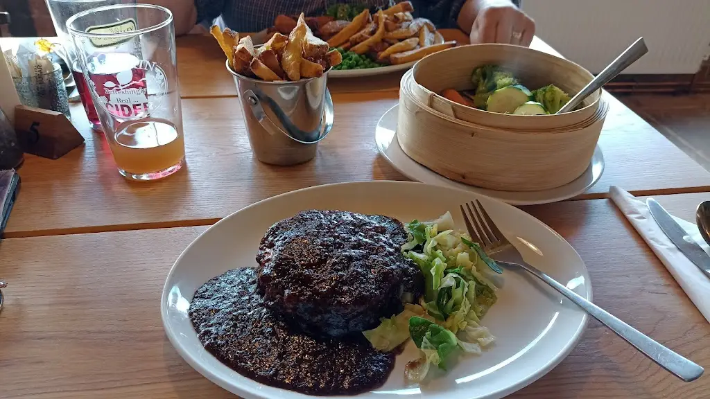 Menu_Gwatkin Red Cow_Ewyas Harold_image_5