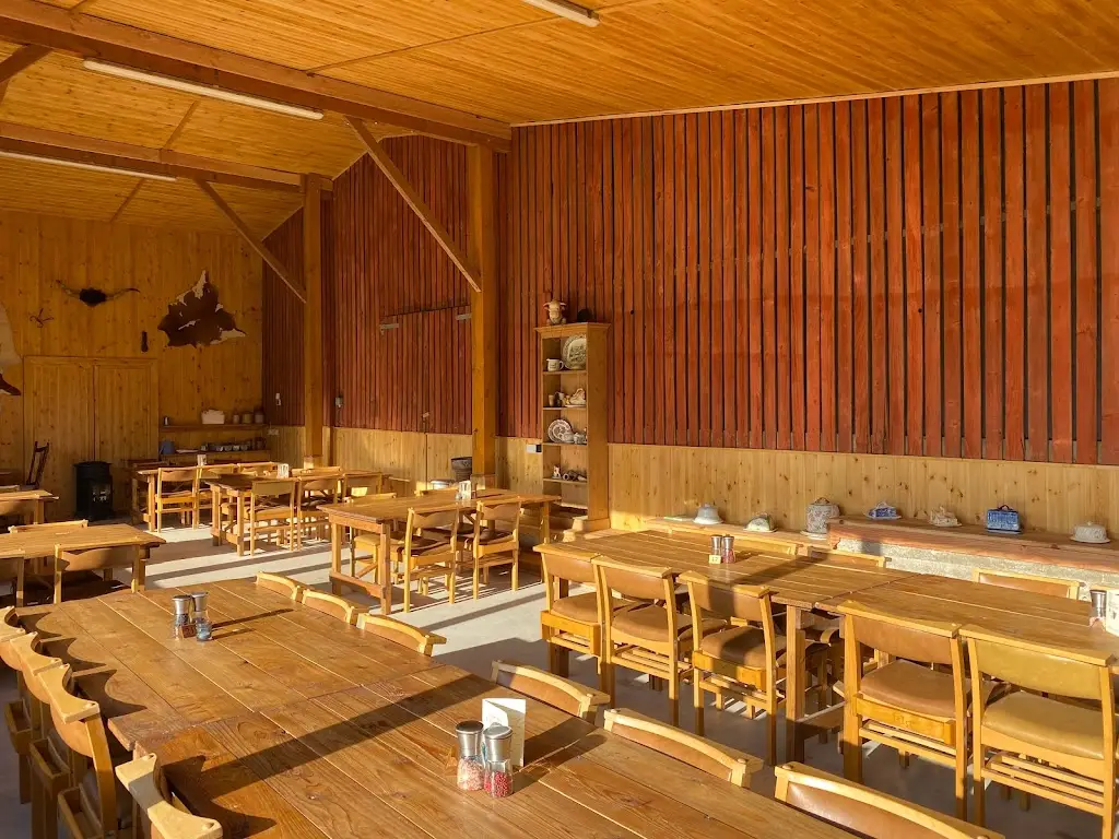 Gwatkin Red Cow_Ewyas Harold_slider_image_1