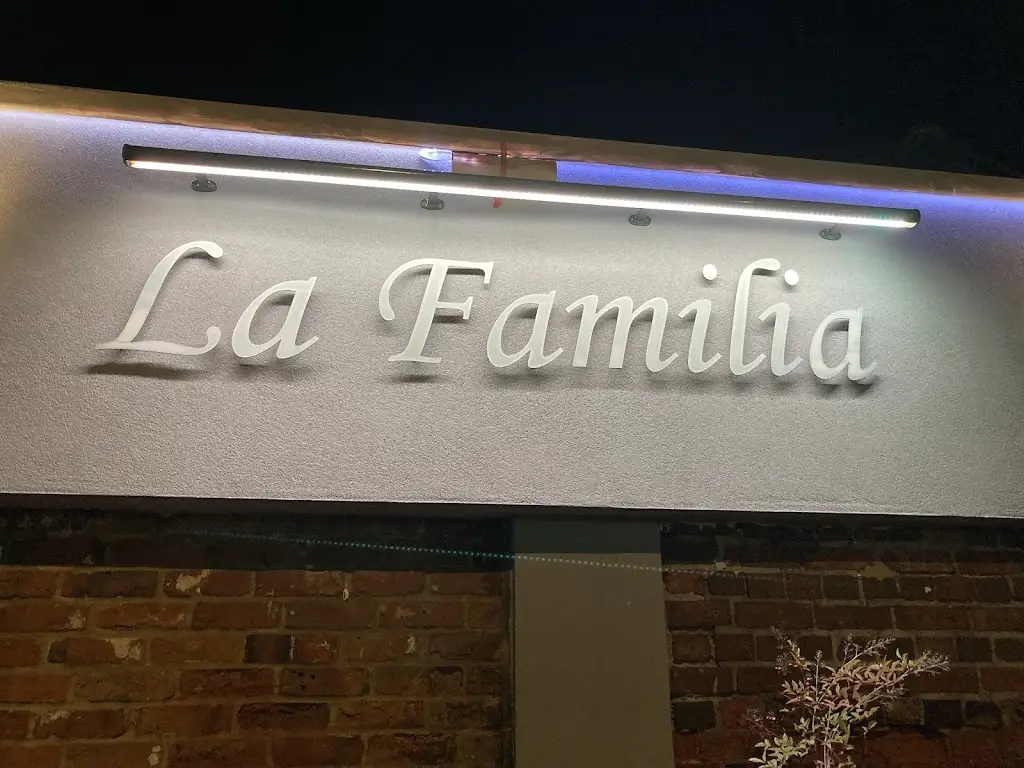 Rosi M_La Familia Restaurant_Ewell_review