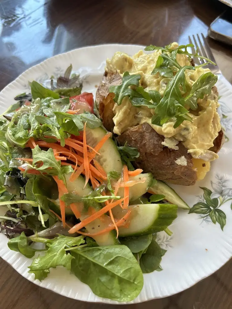 Sam Maskell_All Things Nice_Ewell_review