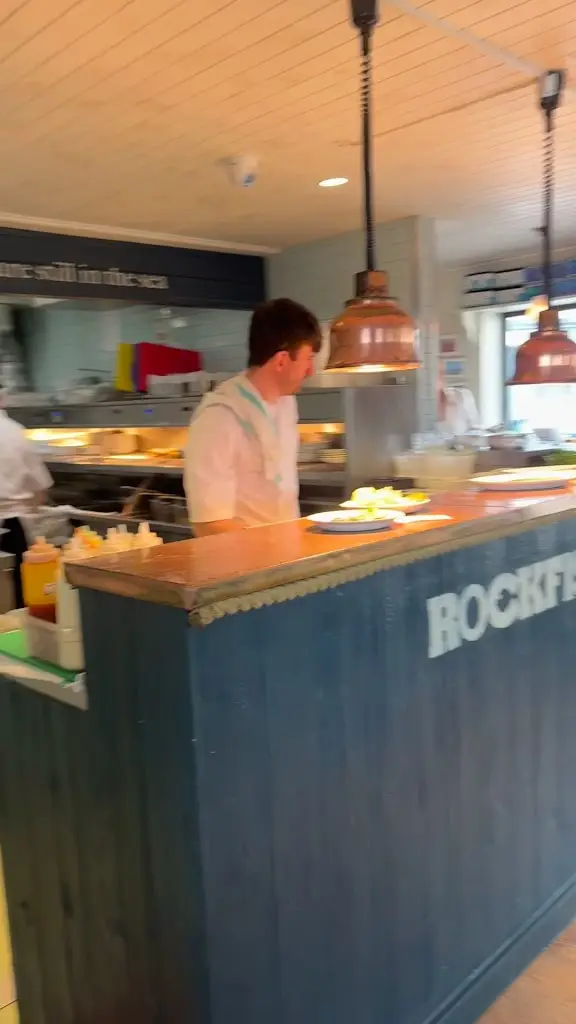 Bubble Jung_Rockfish_Exmouth_reseña