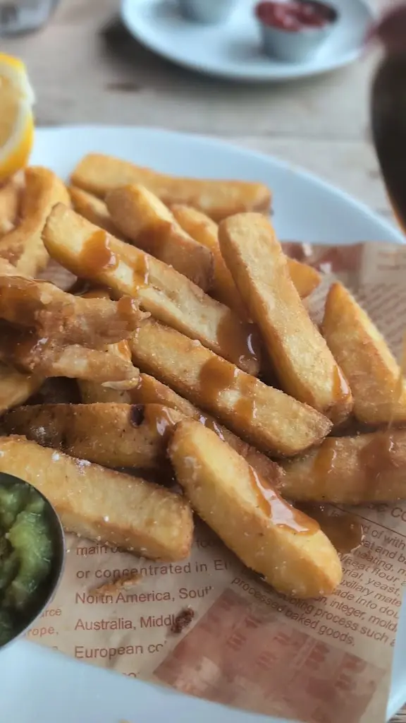 evey griffiths_Land & Sea_Exmouth_review