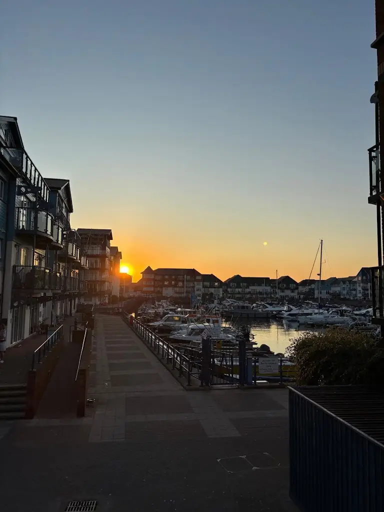 emlw_14_La Mar Exmouth Marina_Exmouth_review