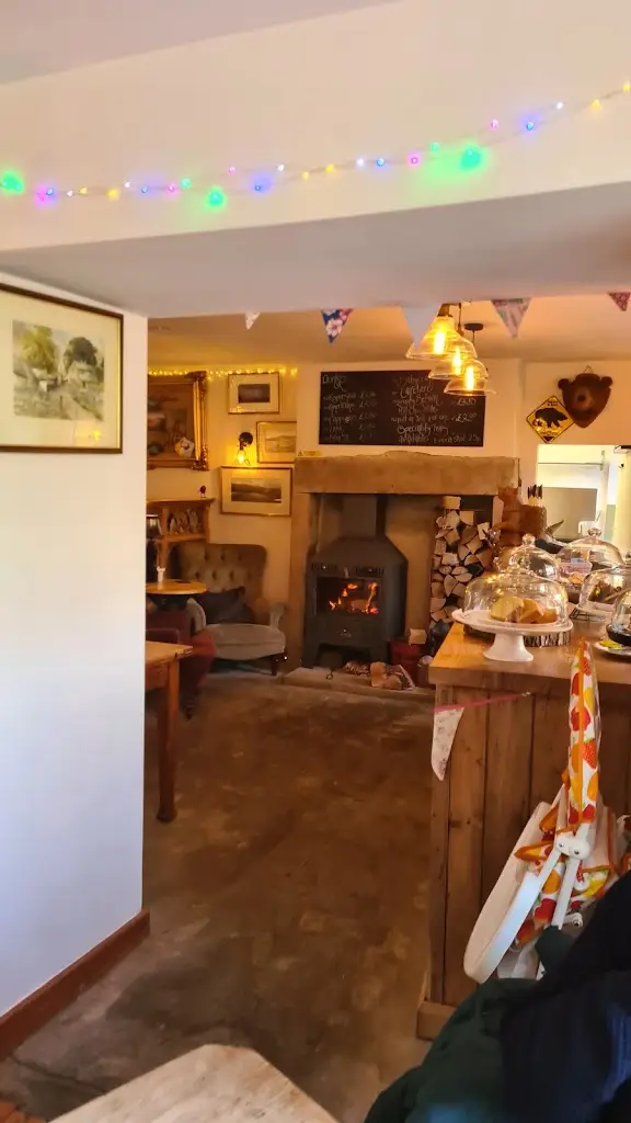 glyn moore _Ginger Plum Coffee Shop_Addingham_recensione